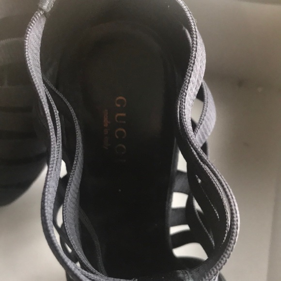 Authentic Gucci Elastico “Moony” bootie heels - Picture 2 of 2